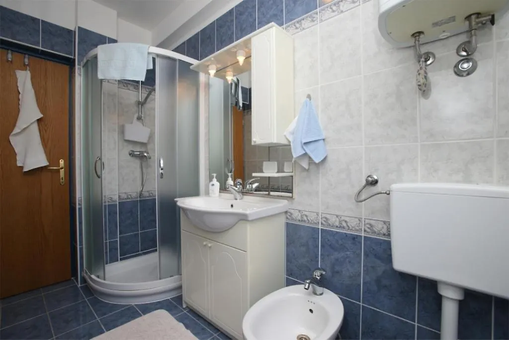 Apartman 2 Rabac 0*,
