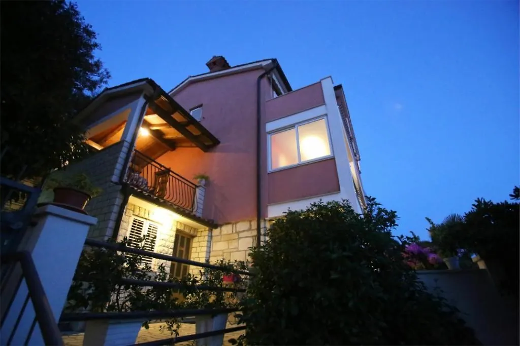 Apartman 2 Rabac Apartment